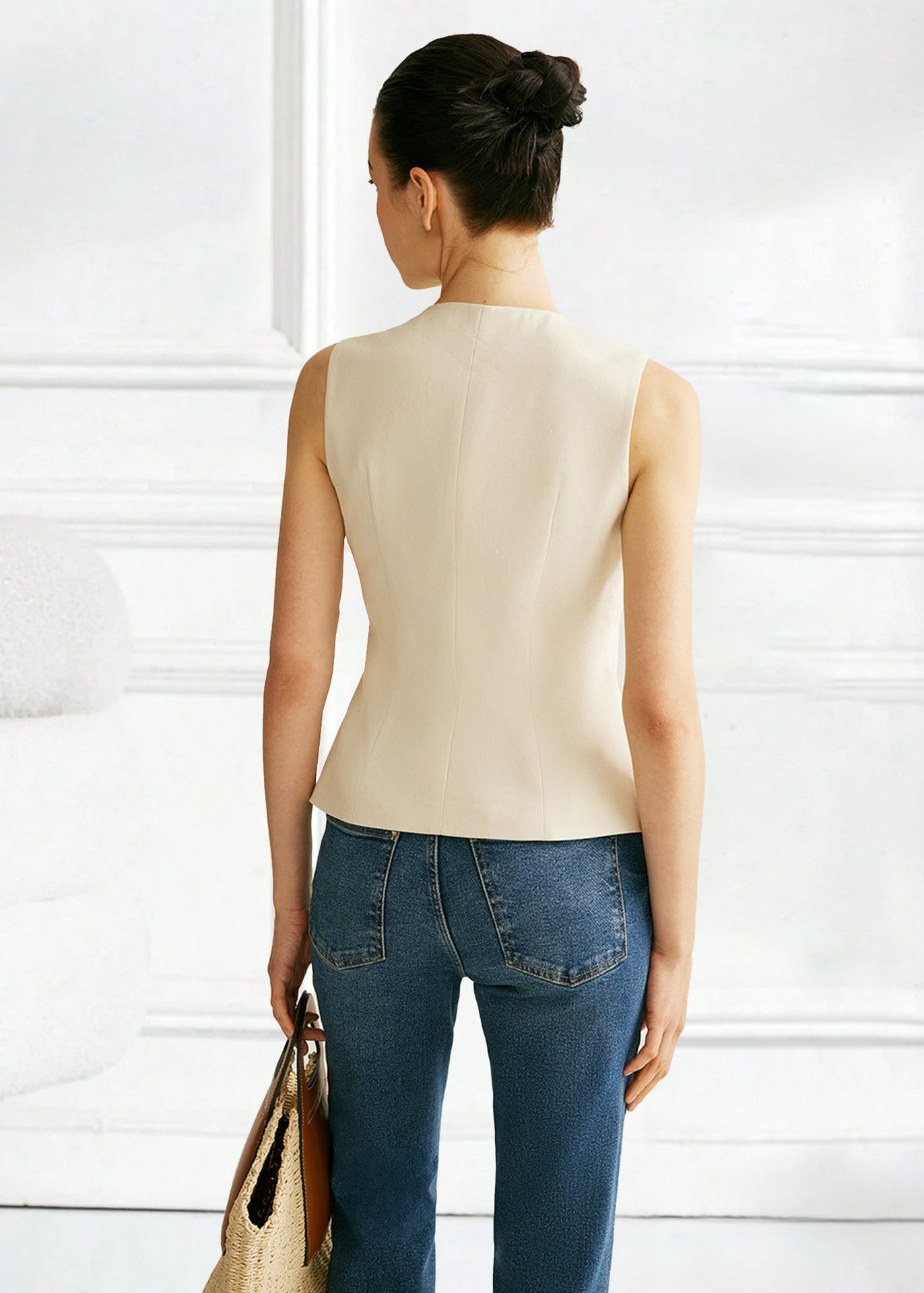 Women's Solid Color Sleeveless Vest with Decorative Buttons, Elegant Style