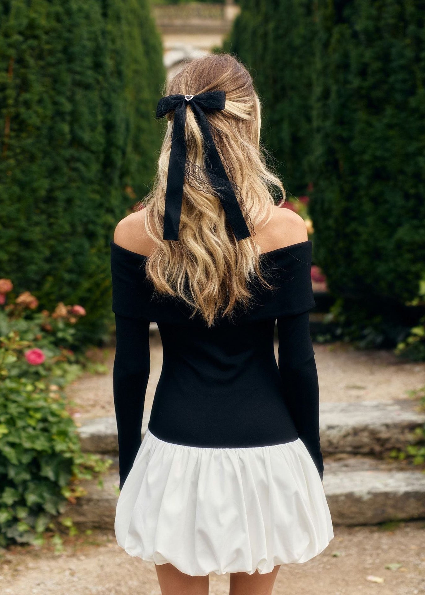 French sweet off-shoulder color-block knit dress