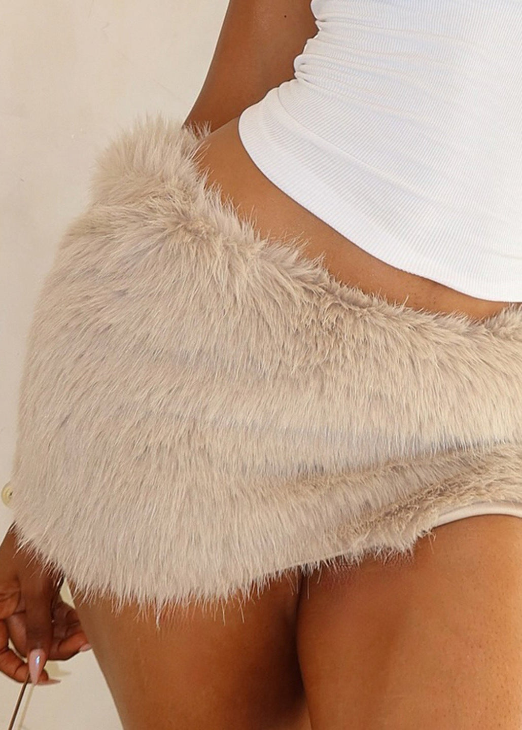 Fluffy low-waist A-line mini skirt, crop top